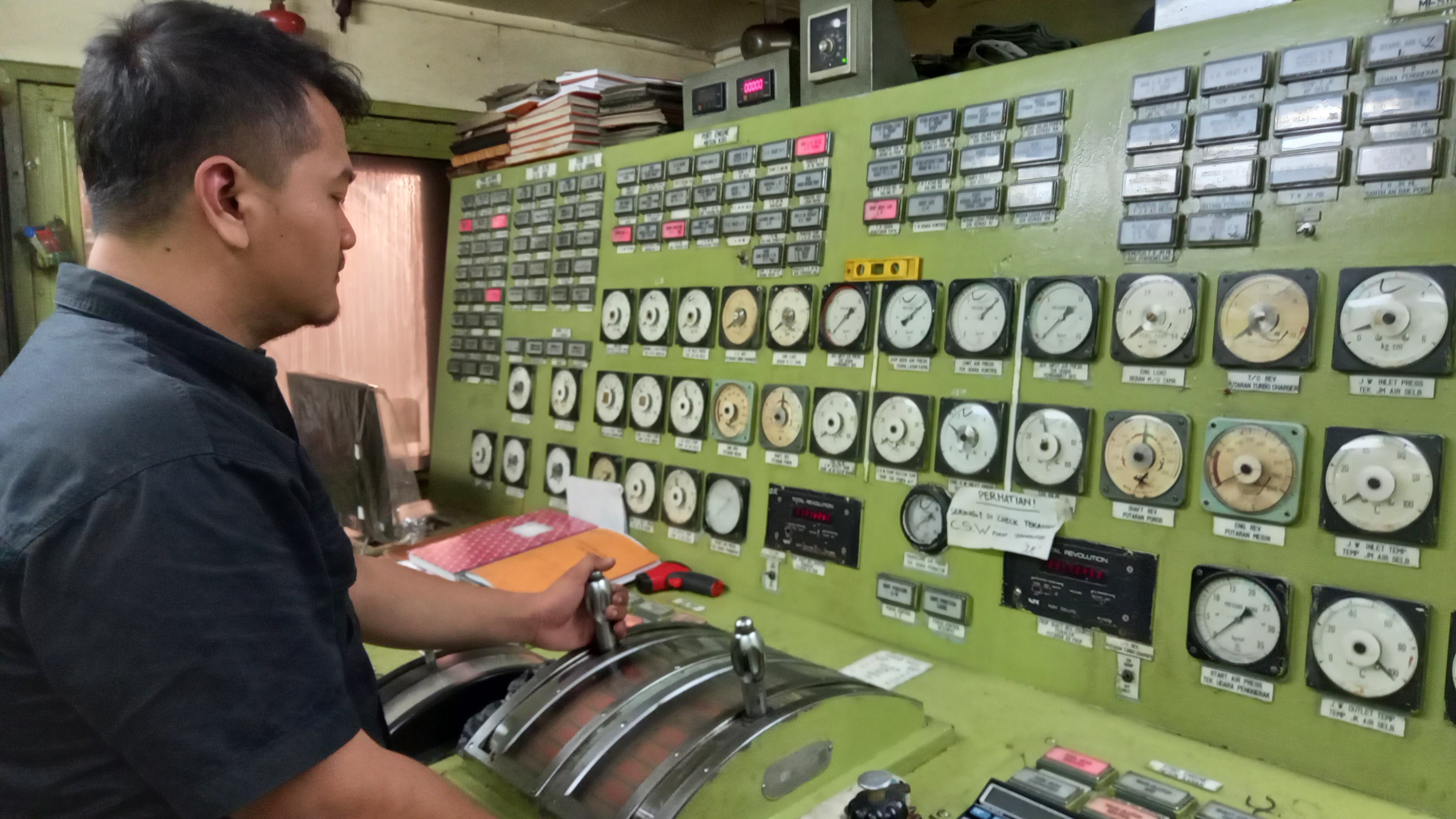Engine Telegraph pada kapal anda bermasalah? Tenang, Marina Artha selalu menjadi solusi anda.
