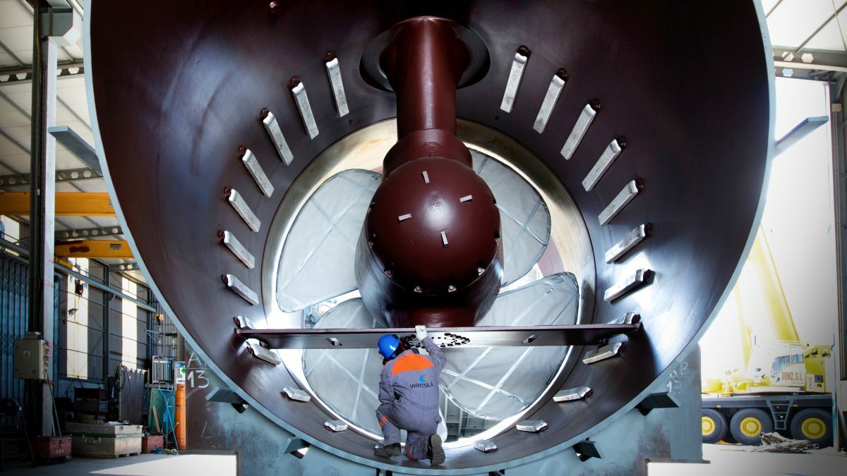 Perbaikan Bow Thruster 